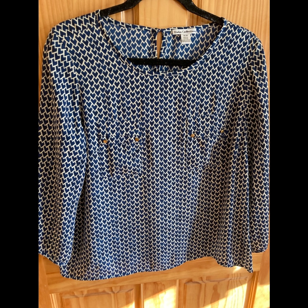 Dalia Collection top